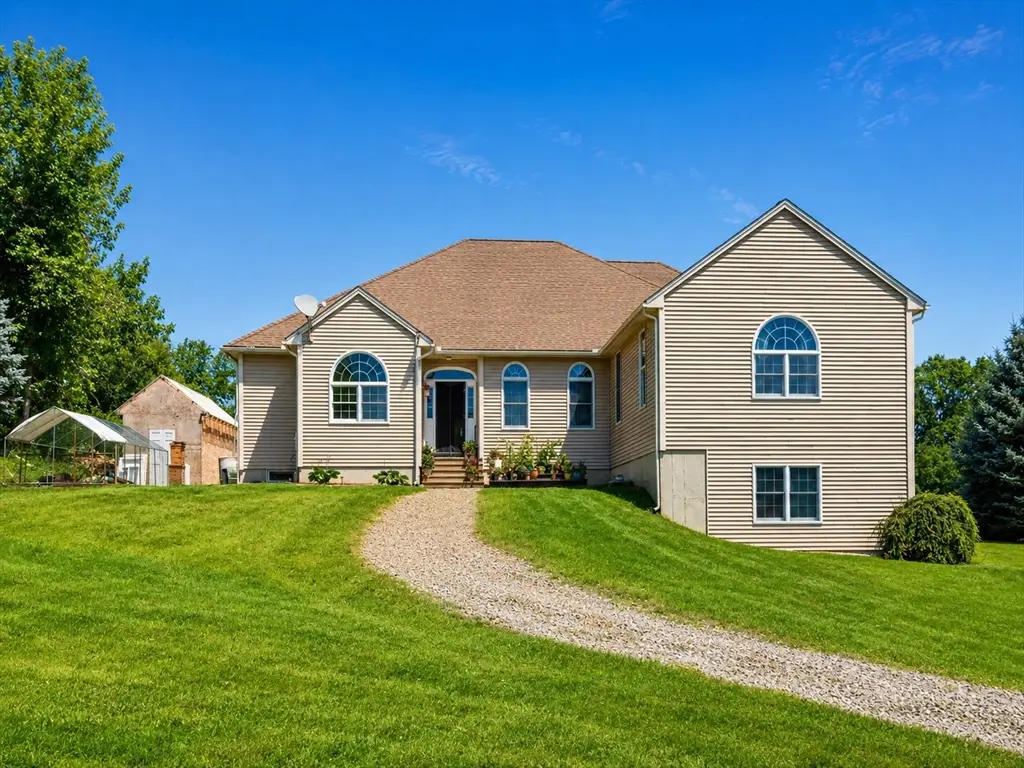 36 E Brookfield Rd, North Brookfield, MA 01535 - #1