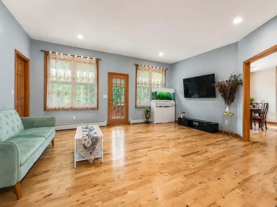 36 E Brookfield Rd, North Brookfield, MA 01535 - #3