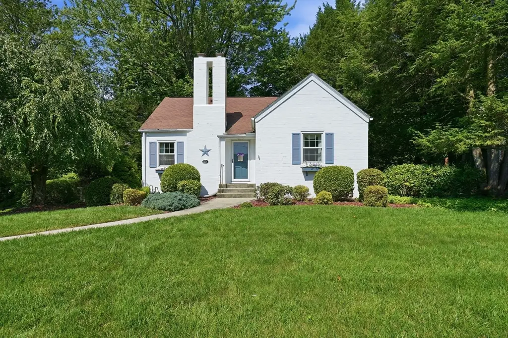 1374 Plumtree Rd, Springfield, MA 01119 - #1