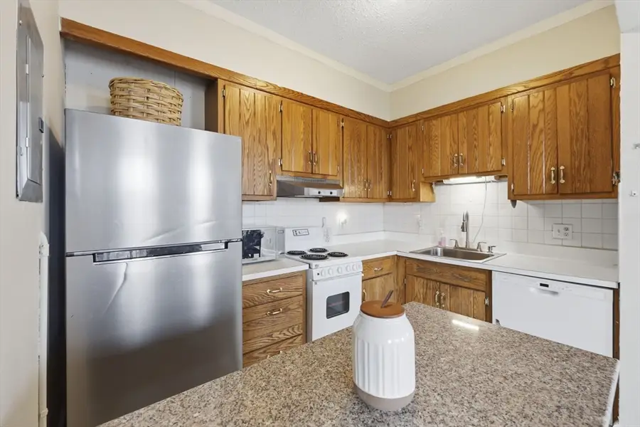 140 Chestnut St #604, Springfield, MA 01103 - #3