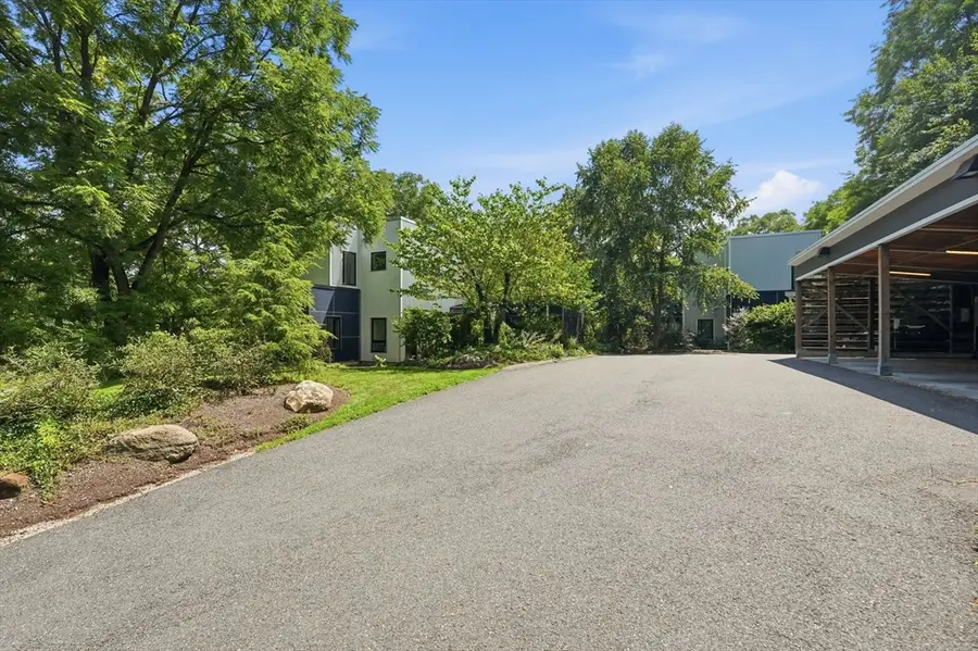108 Grove St #B, Northampton, MA 01060 - #3