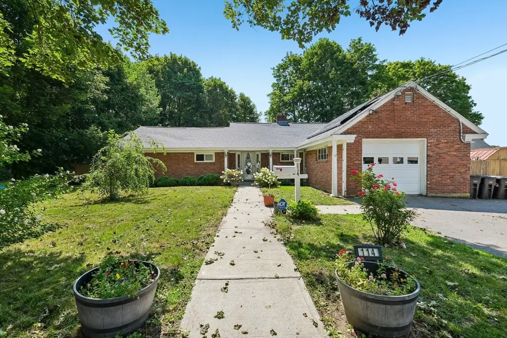 114 Rich St, Gardner, MA 01440 - #1