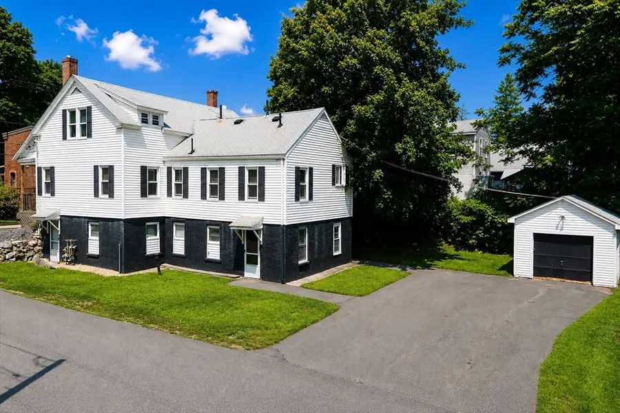 42-44 Grove St, Clinton, MA 01510 - #3