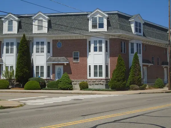 909 Washington Street #8, Norwood, MA 02062