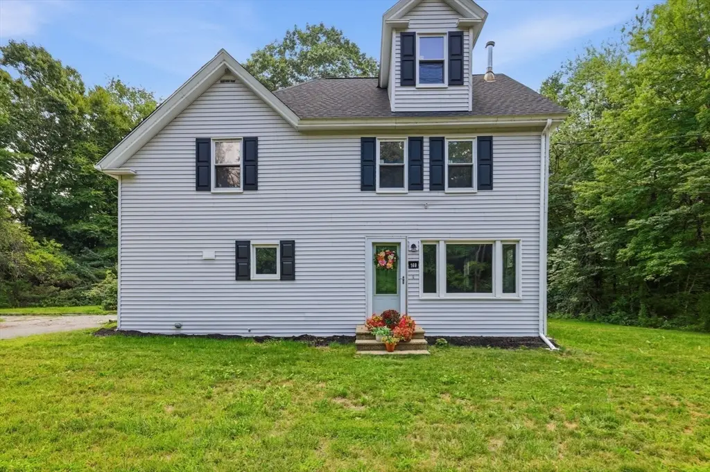 169 Quinapoxet St, Holden, MA 01522 - #1