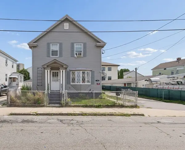 190 Raymond St, Fall River, MA 02723