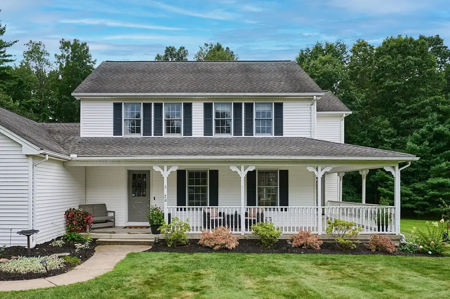 20 Carriage Ln, South Hadley, MA 01075 - #3