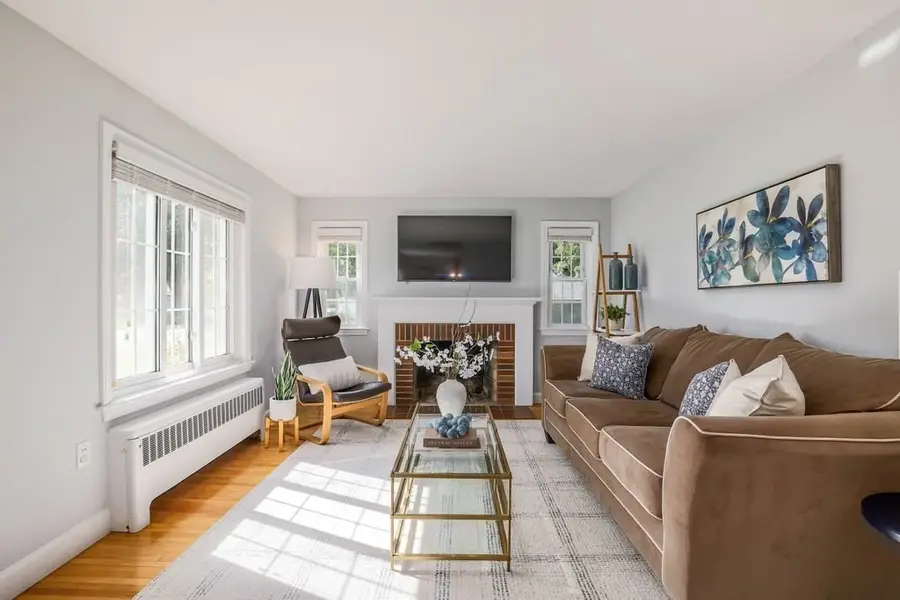 3 Ireta Road, Shrewsbury, MA 01545 - #3