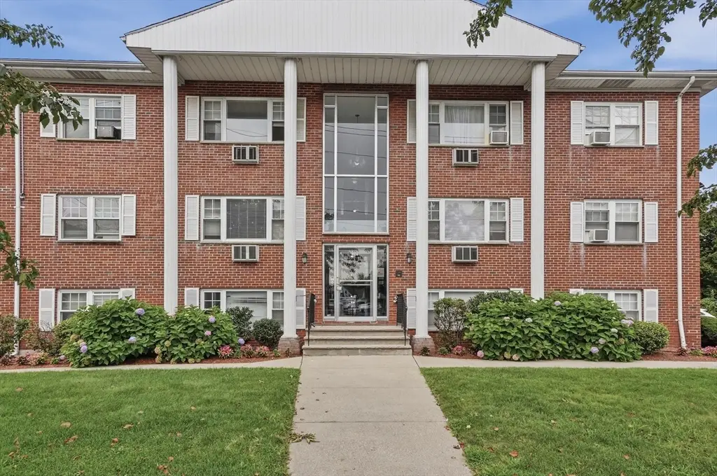 924 Main Street #12, Woburn, MA 01801 - #1