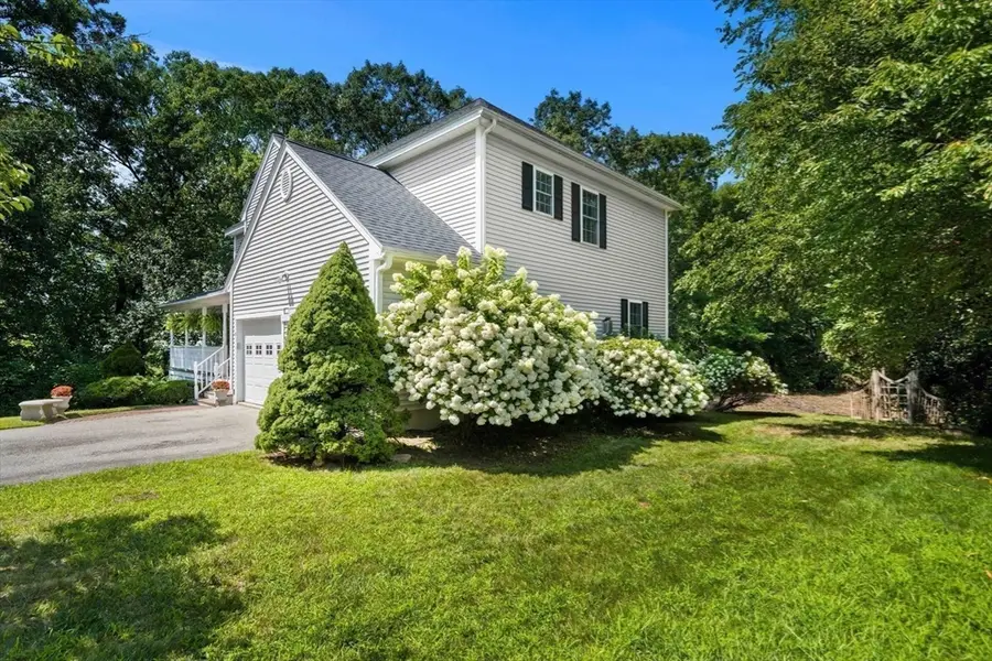 29 Delucia Way, North Andover, MA 01845 - #3