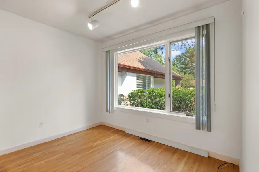 34 Cortland Dr #34, Sharon, MA 02067 - #3