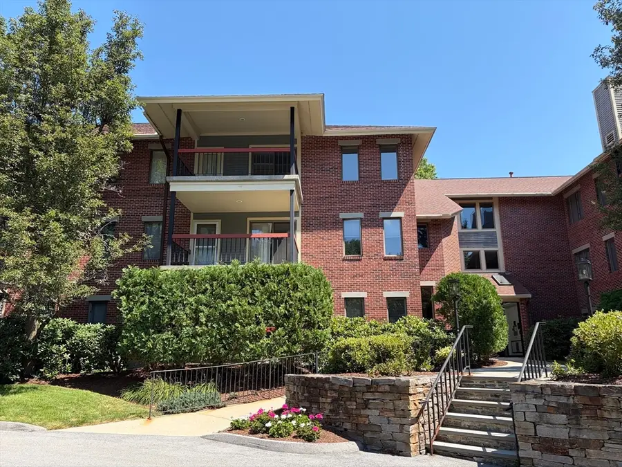770 Salisbury St #J561, Worcester, MA 01609 - #2