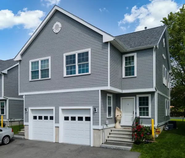 4 Knights Way #4, Swansea, MA 02777