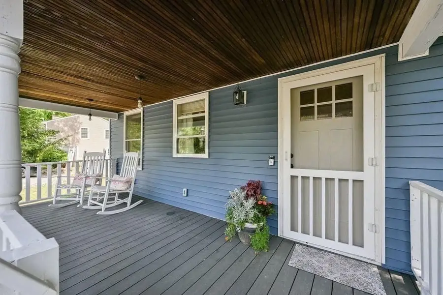 21 Brunner Street, Plainville, MA 02762 - #3