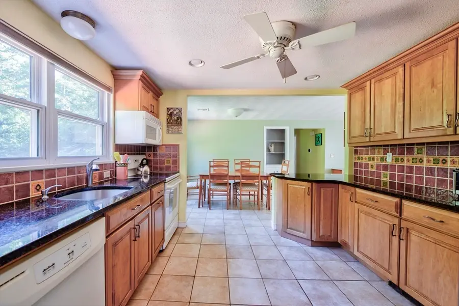 27 Deerfield Road, Sharon, MA 02067 - #3
