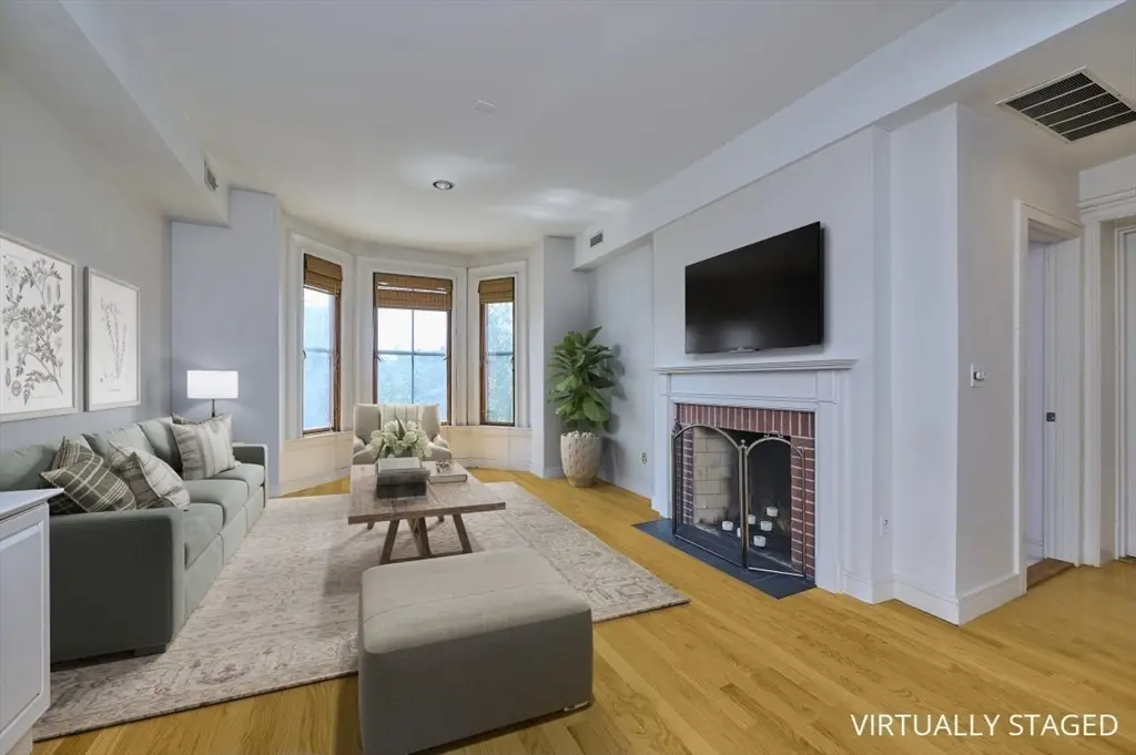 40 Isabella #2E, Boston, MA 02116 - #1