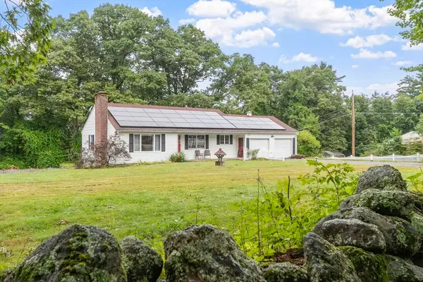 3816 Chestnut Hill Ave, Athol, MA 01331