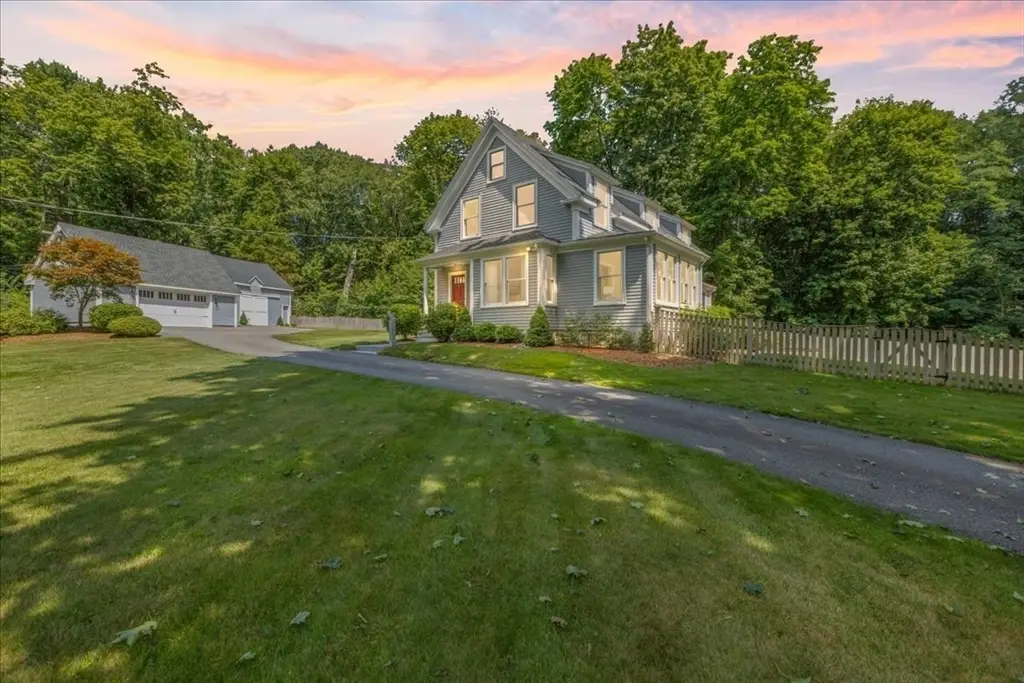 104 High St, Topsfield, MA 01983 - #1