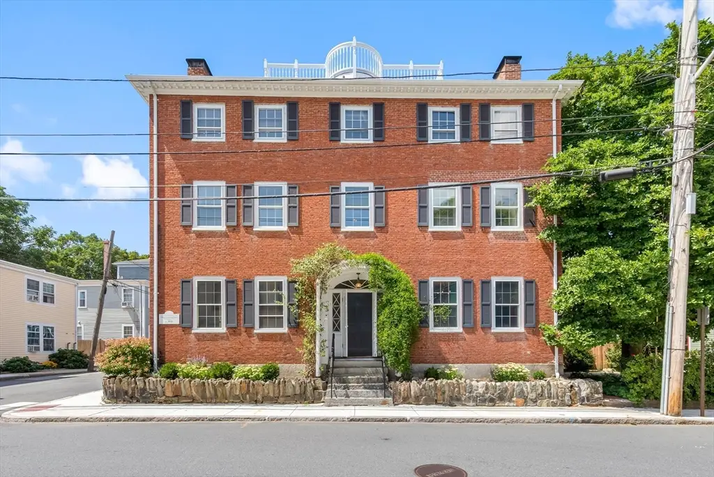 56 Lime St, Newburyport, MA 01950 - #1