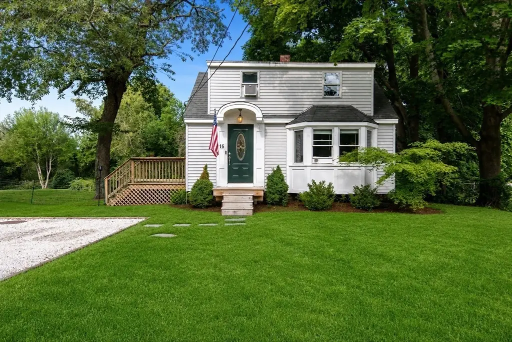 16 Pleasant St, Scituate, MA 02066 - #1