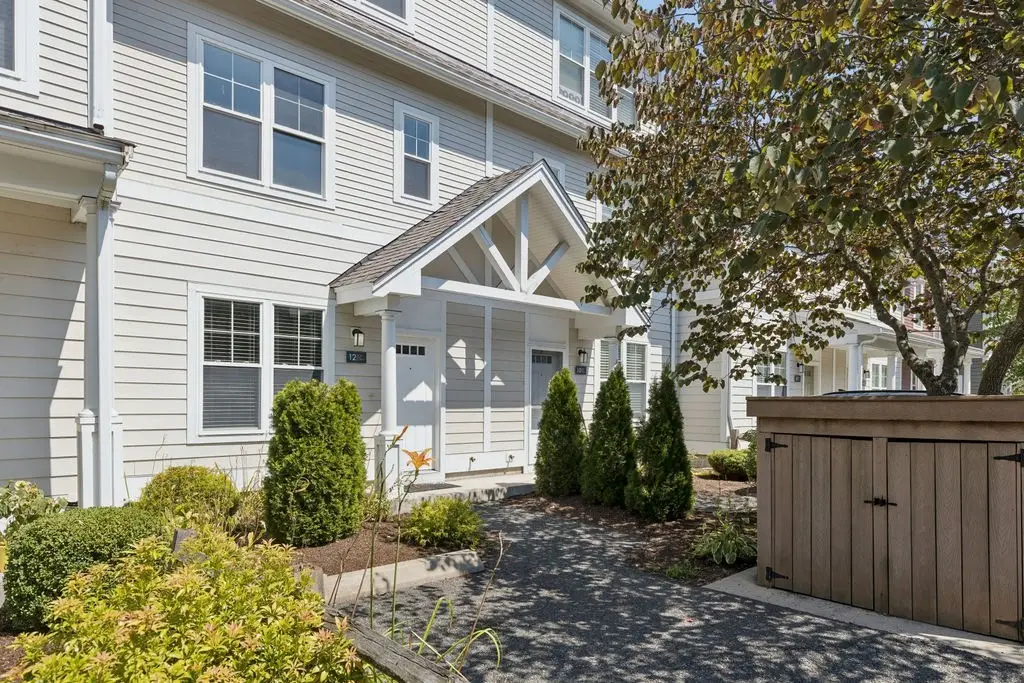 12 Blue Jay Cir #12, Boston, MA 02126 - #1