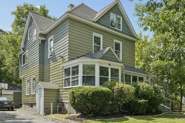 19 Englewood Avenue, Worcester, MA 01603