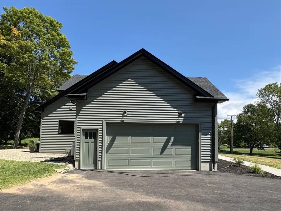 36 Lamson Ave, Belchertown, MA 01007 - #3