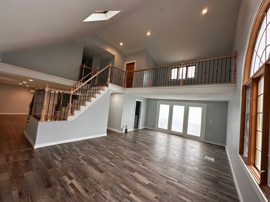 10 Linwood St, Oxford, MA 01540 - #2