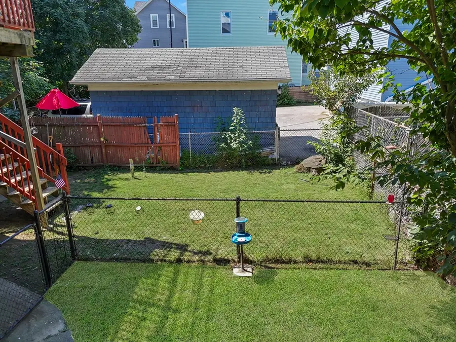 131 Foster St, Fall River, MA 02721 - #3