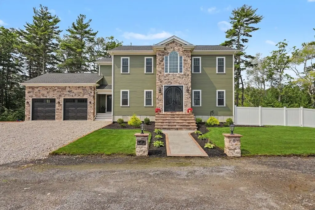 19 Katherine St, Acushnet, MA 02743 - #1