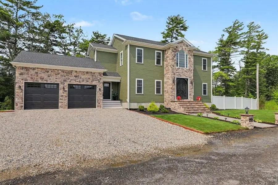 19 Katherine St, Acushnet, MA 02743 - #3