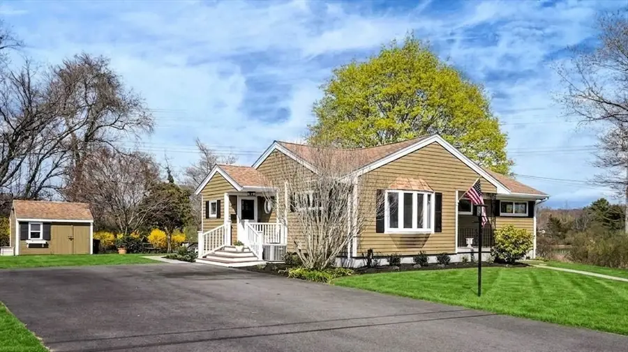 67 Montgomery Rd, Swansea, MA 02777 - #2