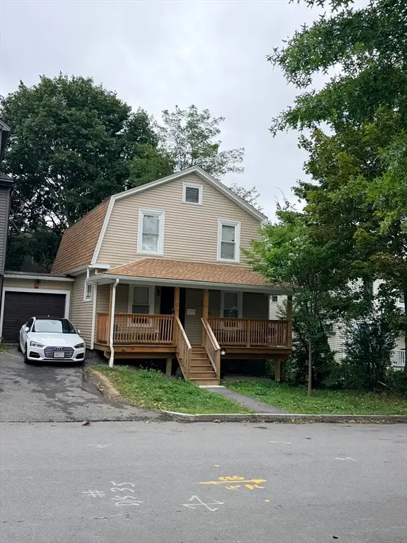 36 Standsh St, Worcester, MA 01604