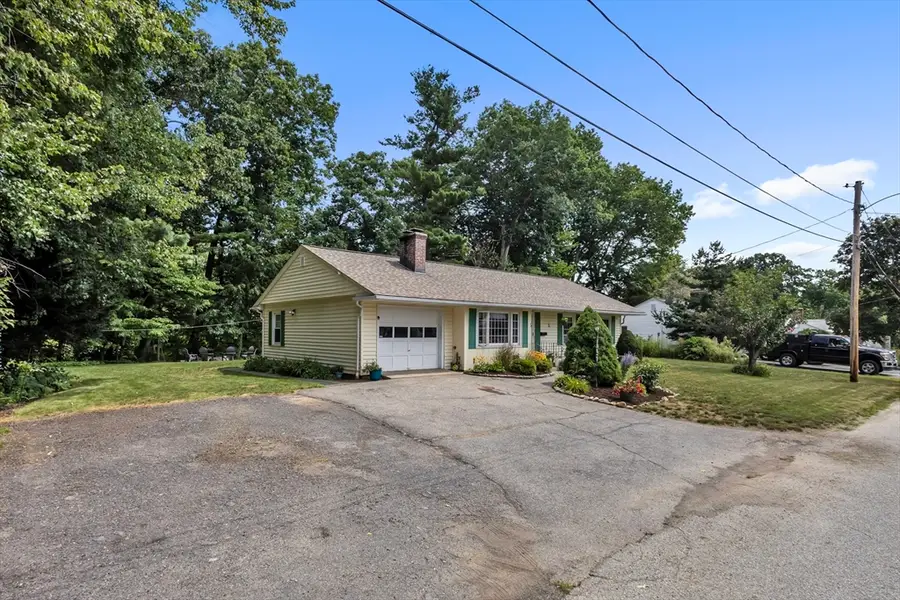 72 Powers Rd, Holden, MA 01520 - #3