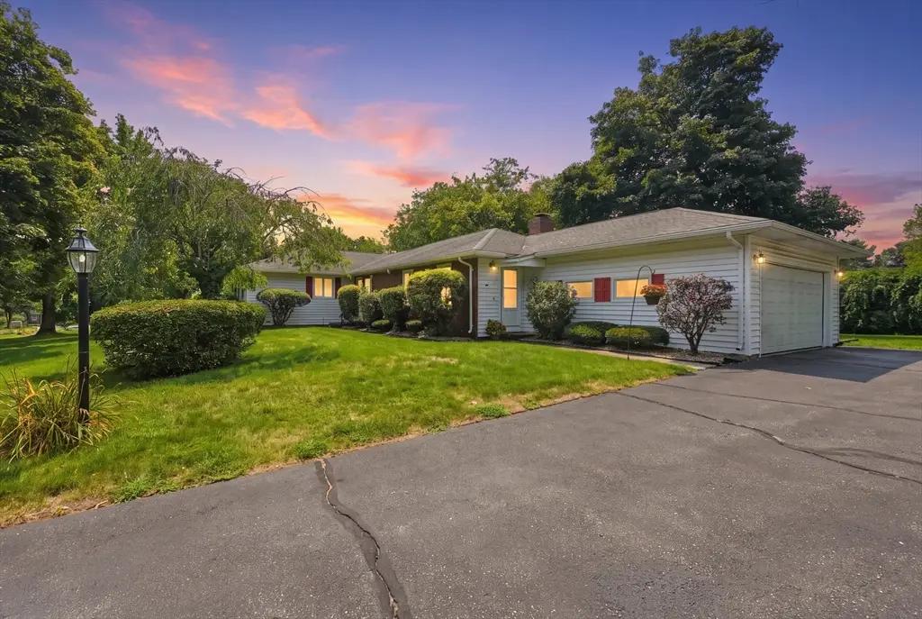 22 Williston Dr, Longmeadow, MA 01106 - #1