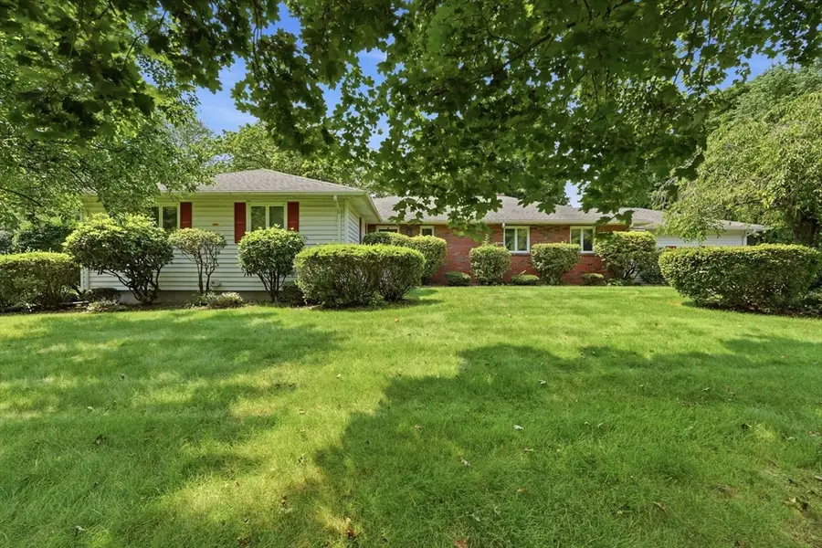 22 Williston Dr, Longmeadow, MA 01106 - #3
