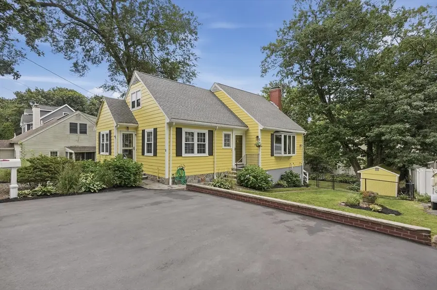 21 Oakwood Ave, Saugus, MA 01906 - #2