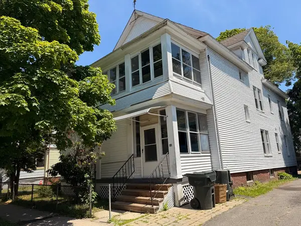 43 Wellington St, Springfield, MA 01109