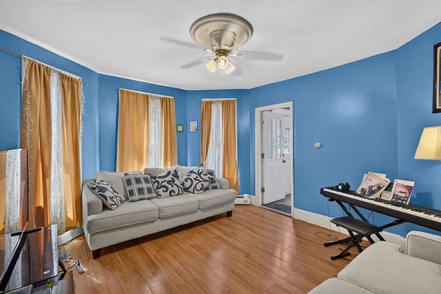 16 Gilbert Ave, Haverhill, MA 01832 - #3