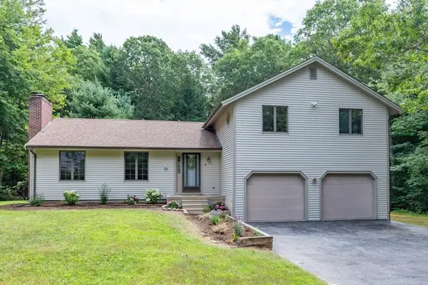 21 Club House Drive, Bourne, MA 02559