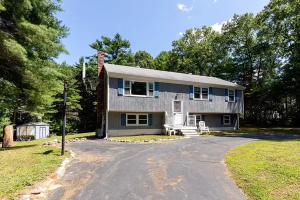 49 Forest St, Carver, MA 02330