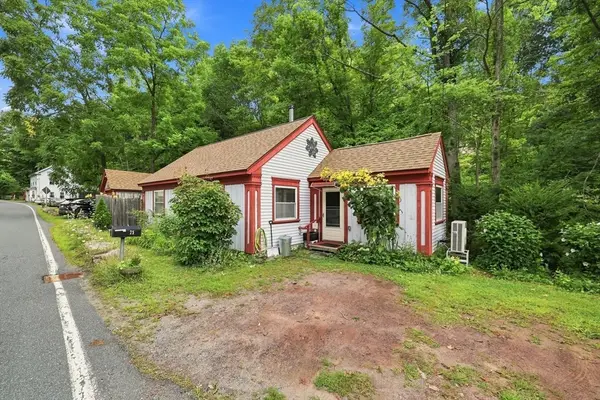 25 North St, Erving, MA 01344