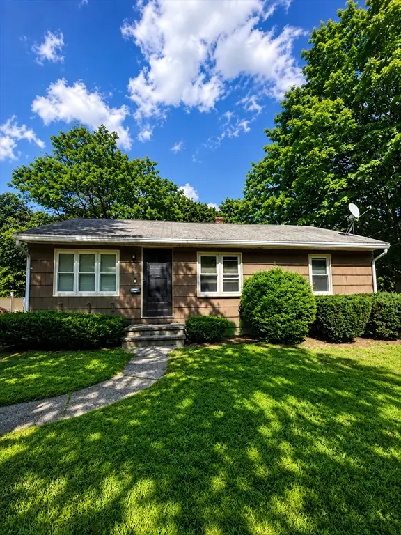 37 Mountview Drive, Clinton, MA 01510