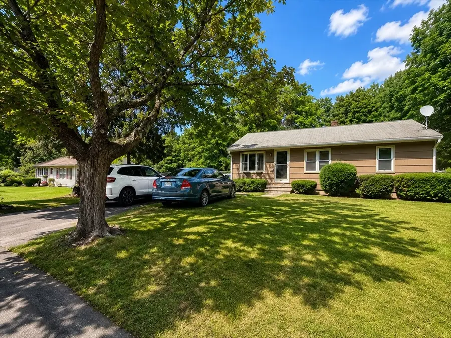 37 Mount View Drive, Clinton, MA 01510 - #2