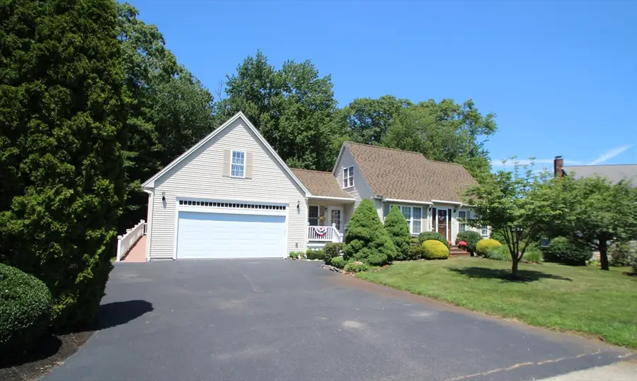10 Patriot Ln, Whitman, MA 02382 - #2