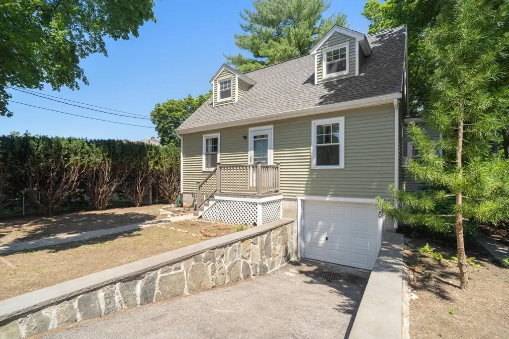29 Laurel St., Arlington, MA 02476 - #1