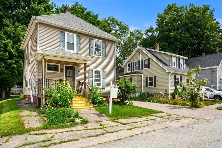 24 Vernon St, Haverhill, MA 01835 - #3