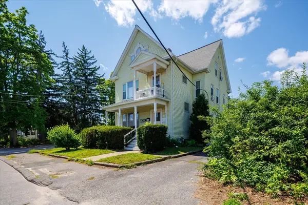 17 Rockdale St, Worcester, MA 01606