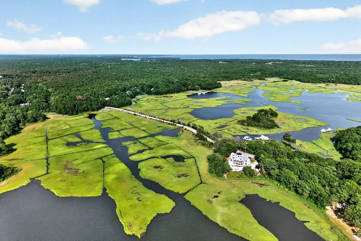 203 Monomoscoy Rd, Mashpee, MA 02649 - #1