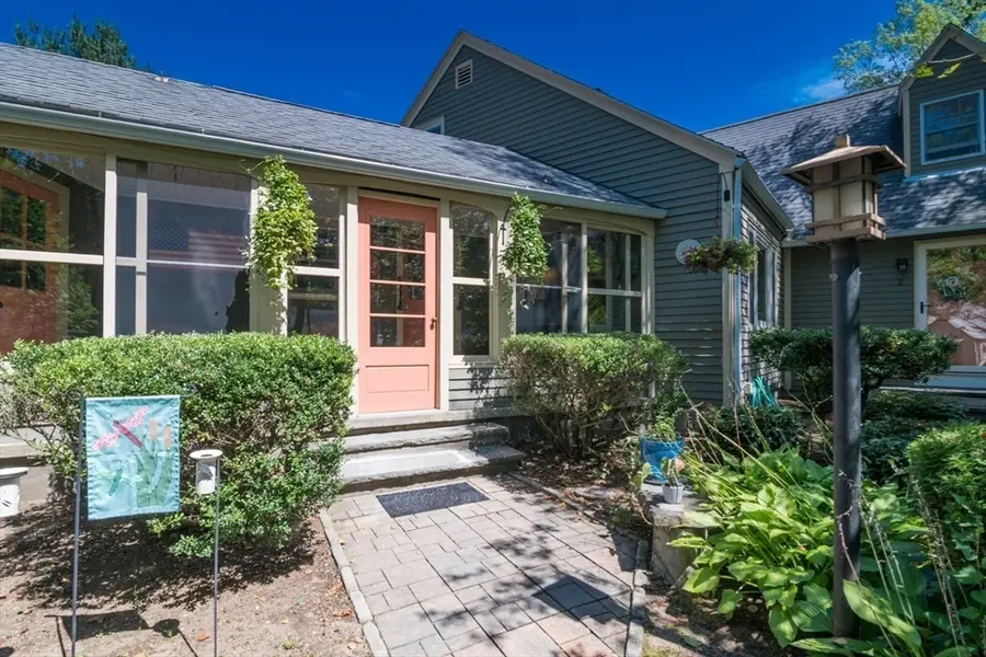 2 Lakeview Ave, Granby, MA 01033 - #2